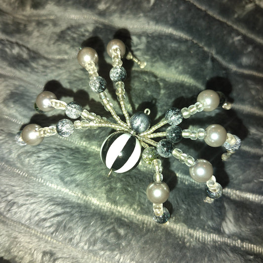 Beaded spider decor - VerHagens Craft